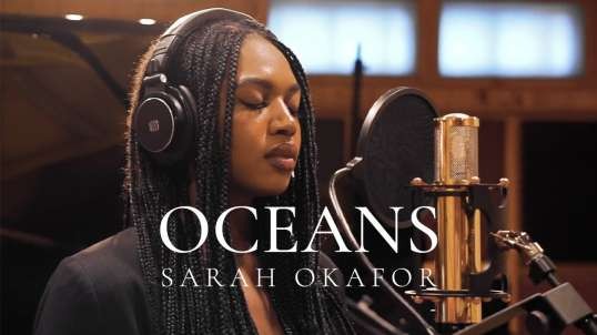 Oceans - Hillsong United || Sarah Okafor (Cover)